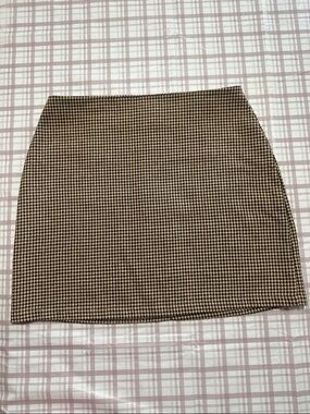 SHEIN Black and Tan Houndstooth Mini Skirt